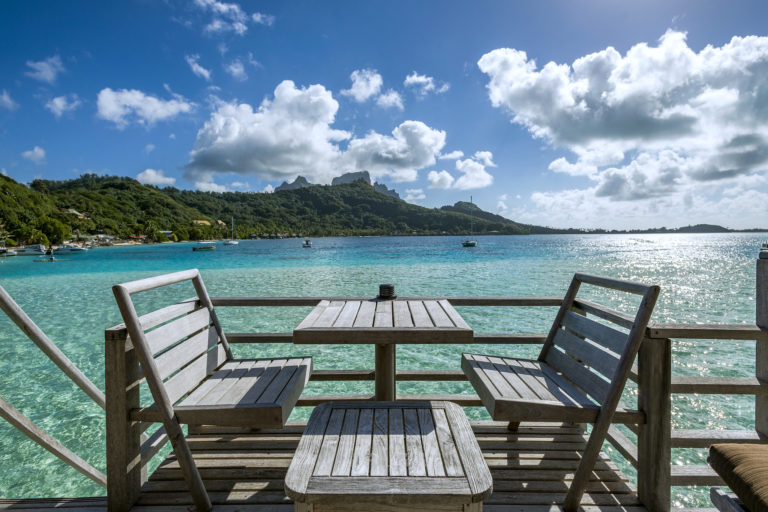 Overwater Bungalow Otemanu Mountain View