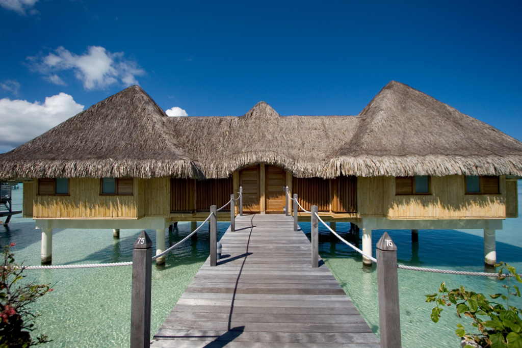 IC Moana - Poevai Overwater Suite 1