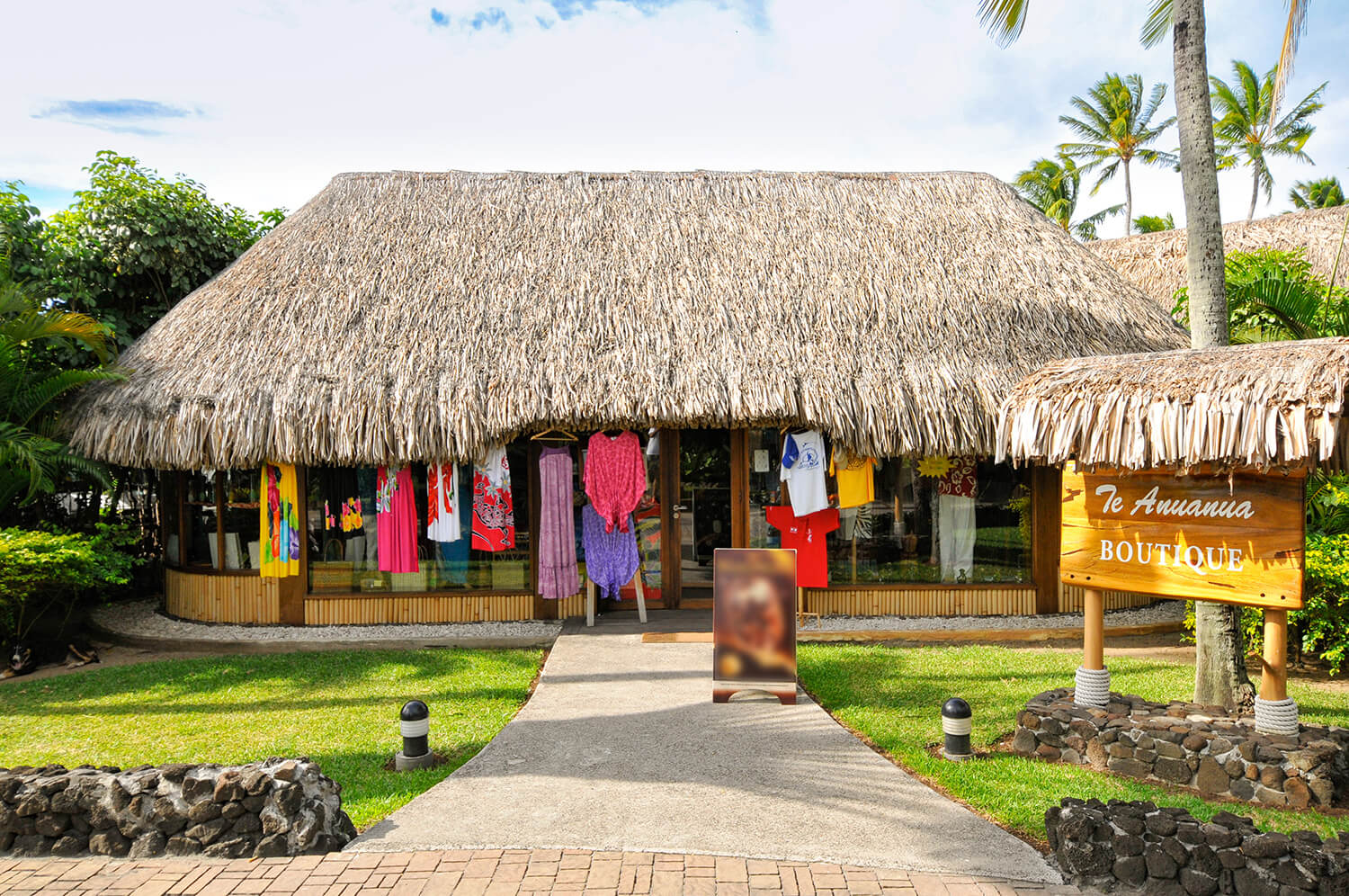 Handicrafts & Shopping
